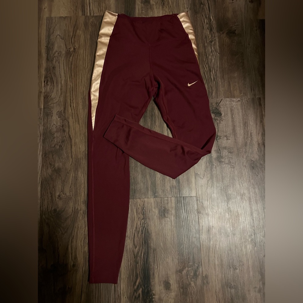 Nike CU5020-614 Burgundy Leggings Color Rose Gold Color Block